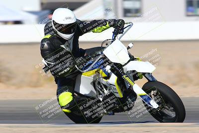 media/Jan-08-2022-SoCal Trackdays (Sat) [[1ec2777125]]/Turn 15 Inside (950am)/